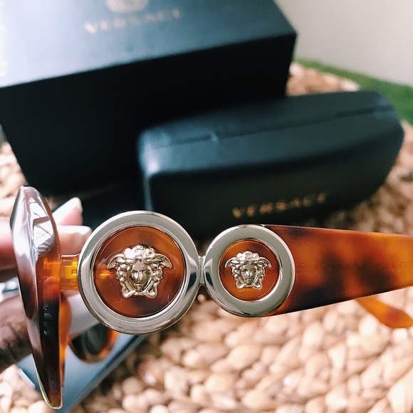 Versace Sunglasses - Picture 5 of 5